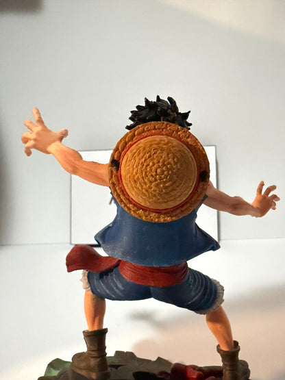 Action Figure Luffy - One Piece (Estátua Colecionável, Pintado a Mão)